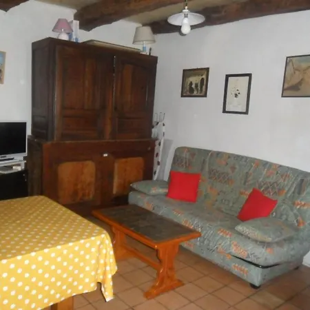 بيت للعطل La Loge Du Chateau